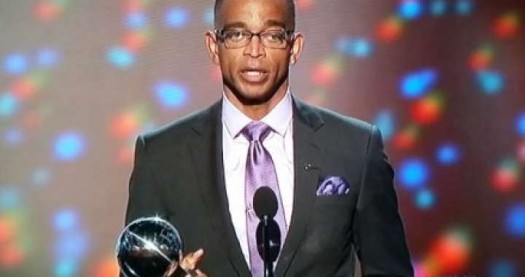 ESPN broadcaster Stuart Scott gives acceptance speech at 2014 ESPY Awards. (Screen Grab)