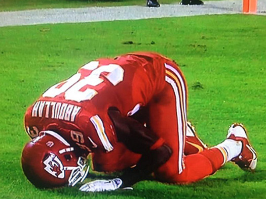 KC Chiefs safety Husain Abdullah was penalized for praying following a touchdown.  (Google Images)