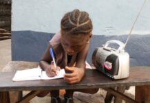 Sierra Leone: Radio Stations Broadcast Lessons to Kids