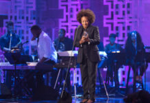 Comic Wanda Sykes Triumphs, Talks Acceptance
