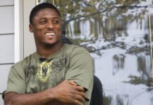 Warrick Dunn: Former NFL Player Helps 139th Single Mom
