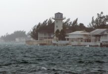 Hurricane Joaquin: Search for Ship in Bahamas Continues