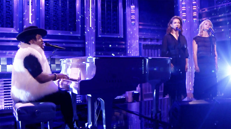 D’Angelo & Princess Perform Prince Tribute on Fallon
