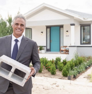 Rick Fox: Former NBA Star is Running for Office in the Bahamas Rick Fox shows progress since Hurricane Dorian.